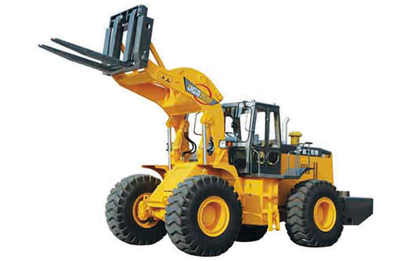 第一臺晉工叉裝機下線。